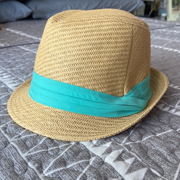 Charlotte Russe Woven Fedora with Turquoise Trim - Picture 1 of 4
